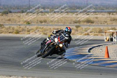 media/Jan-09-2022-SoCal Trackdays (Sun) [[2b1fec8404]]/Turn 11 (935am)/